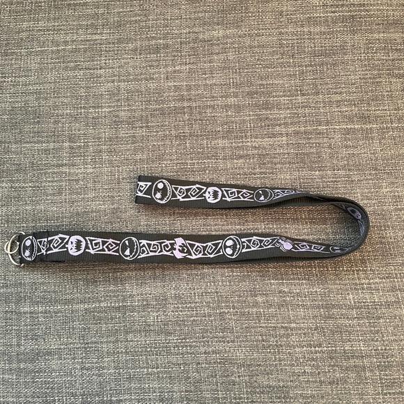 Disney Nightmare Before Christmas Pin Lanyard - Picture 1 of 4